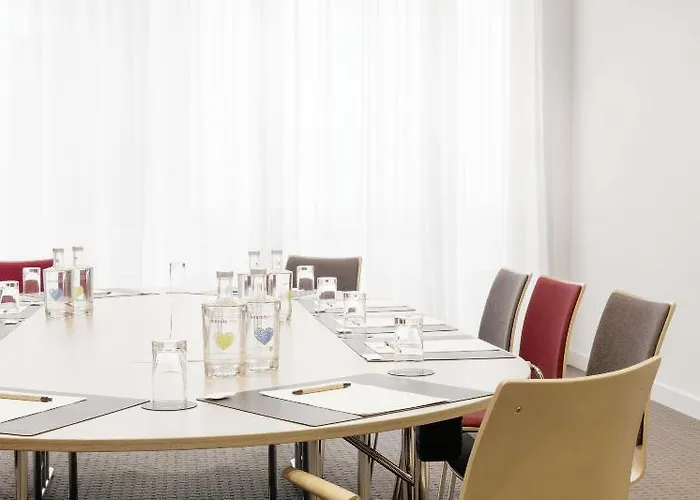 Otel Intercityhotel Frankfurt Hauptbahnhof Sued 4*